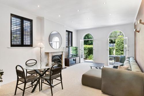 Serene Double Bay Home with Private Garden Courtyard