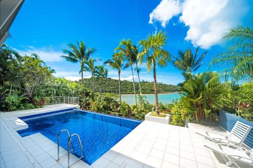 Baybliss Escape #2 - Adults Only