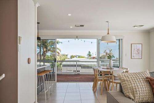 Coastal Haven - Sellicks Beach - C21 SouthCoast Holidays