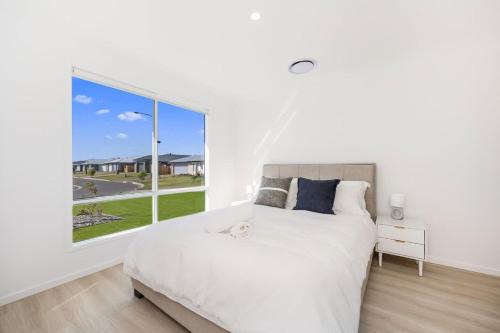 Whitehaven - 4BD 4Bath Retreat