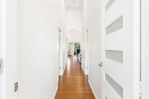 Riverfront Family Haven