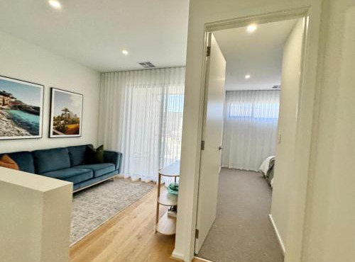 'Sandbar Escape' 3BR Beach House at Henley Beach