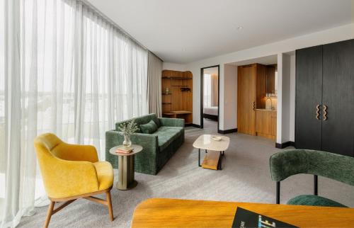 Crowne Plaza Adelaide Mawson Lakes by IHG