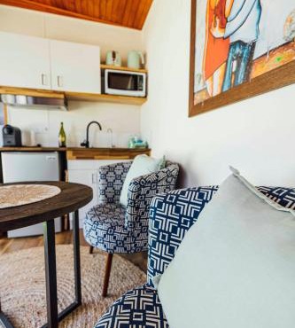 Meadowbrook Tiny House - Stay among the best wineries in Orange