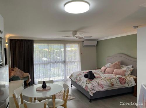 Cairns Holiday Lodge
