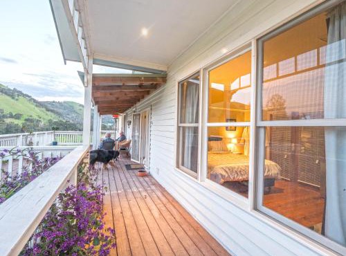 Hillview & Stringybark, Halls on Falls Homestead