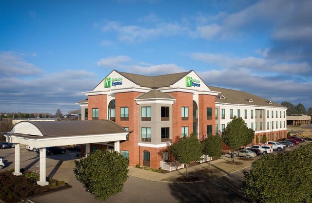 Holiday Inn Express Hotel & Suites Olive Branch, an Ihg Hotel