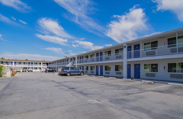 Motel 6 San Bernardino, CA - Downtown