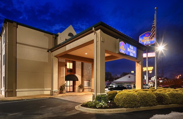 Best Western Plus Oak Mountain Inn