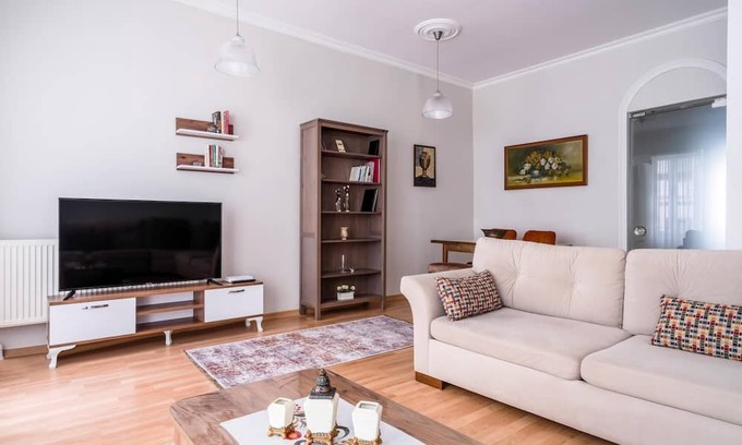 Galata Apartment | Flat w Galata Tower View 20 min to Galataport