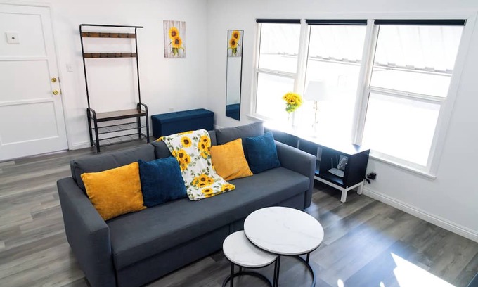 East Village Apartment | Modern Condo Near Beach & Downtown - Sleeps 4